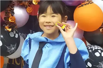 お菓子たくさんもらって楽しかった！今日はジュディー巡査になりました！